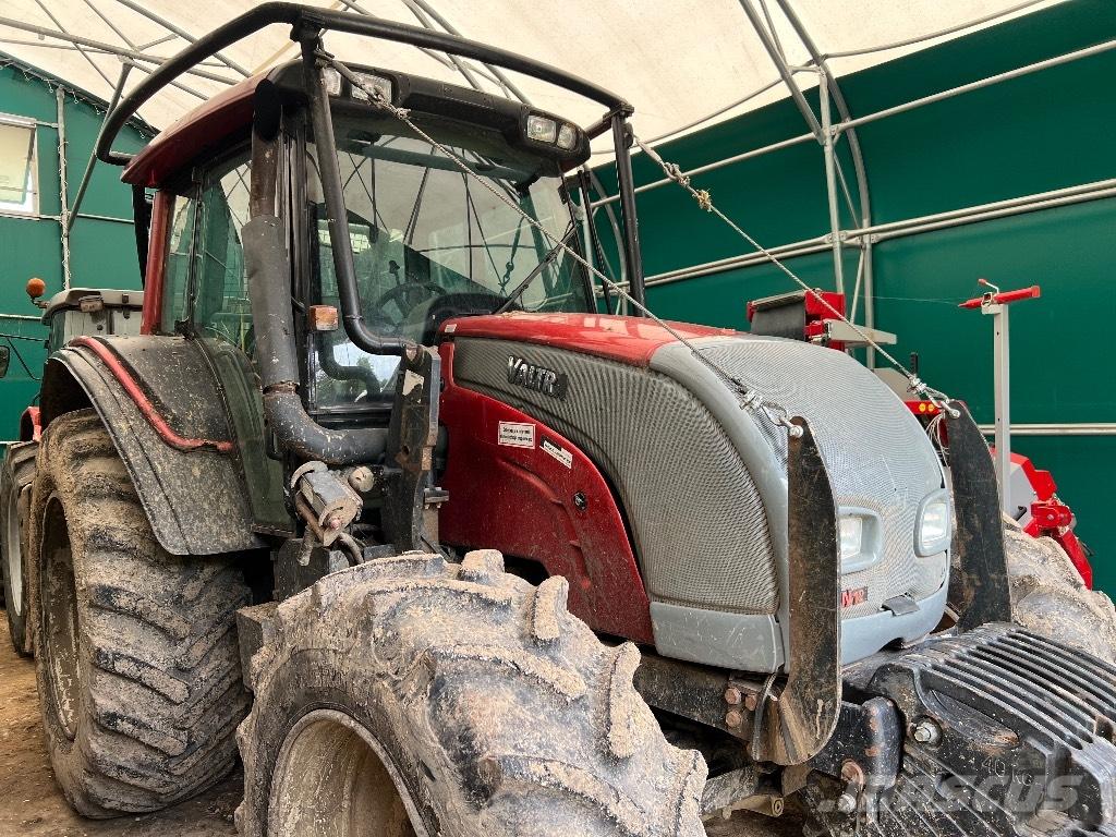 Valtra N 121 Orman traktörleri