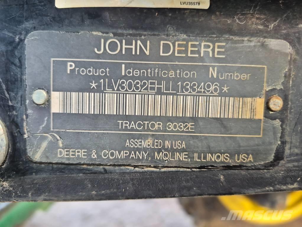 John Deere 3032 E Traktörler