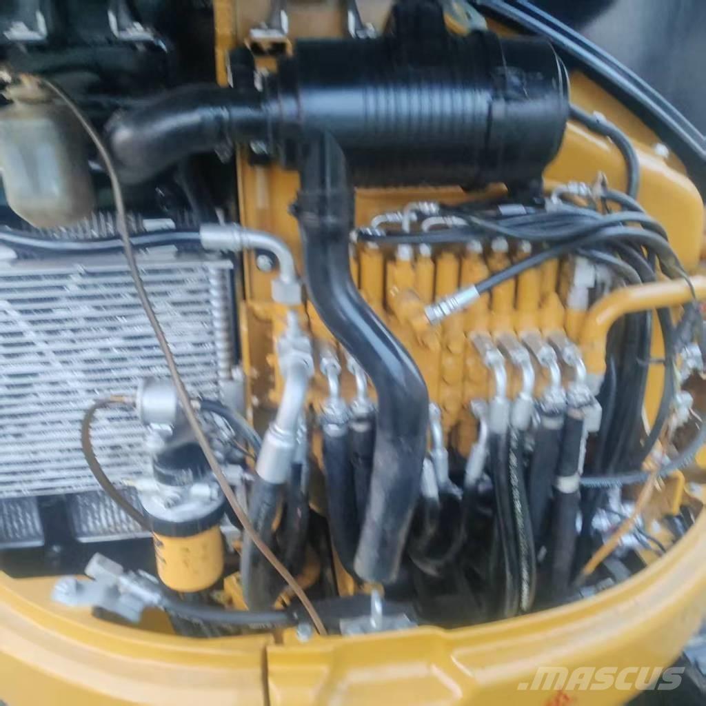 CAT 303 E Paletli ekskavatörler