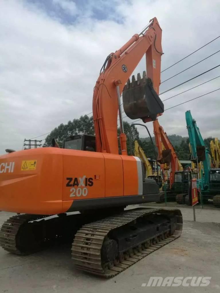 Hitachi ZX 200 Paletli ekskavatörler