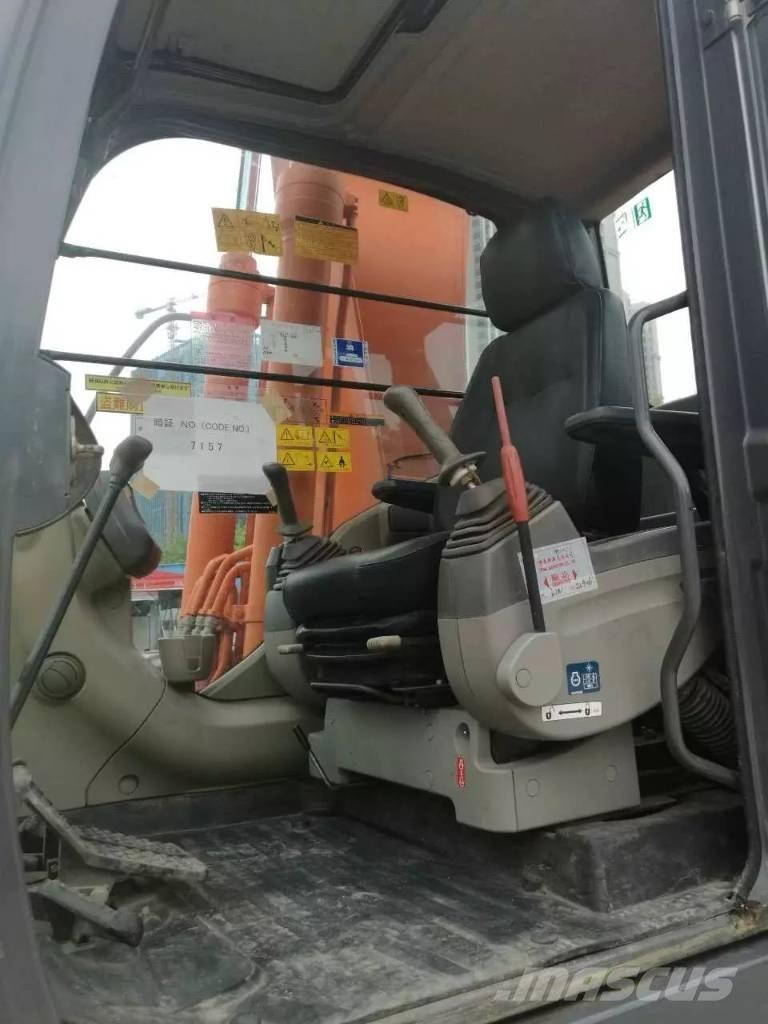 Hitachi ZX 200 Paletli ekskavatörler