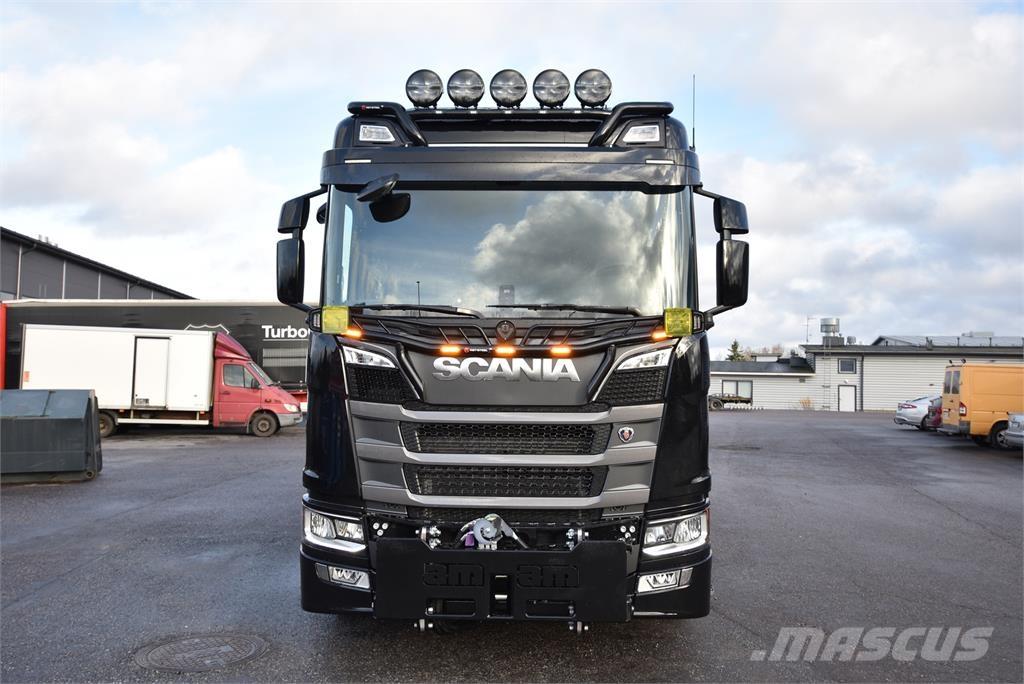Scania R590 8X4 Vinçli kamyonlar