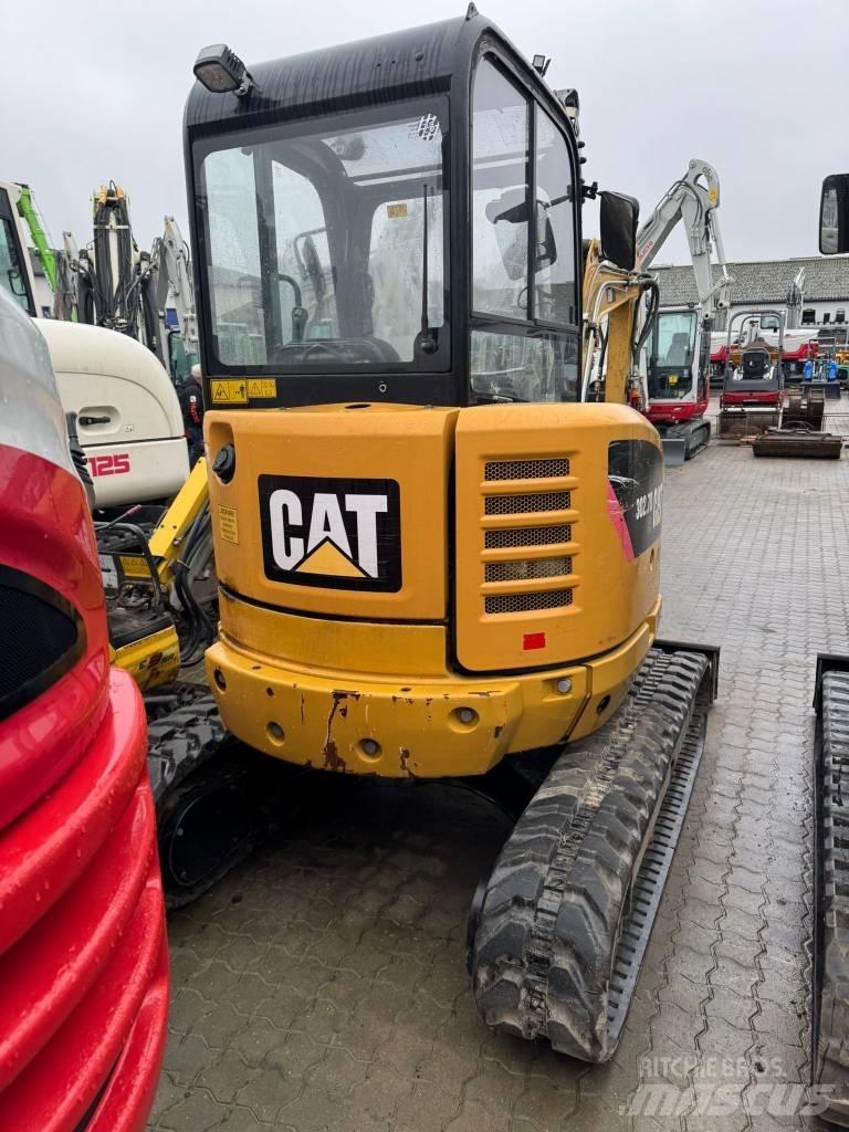 CAT 302.7 D Mini ekskavatörler, 7 tona dek