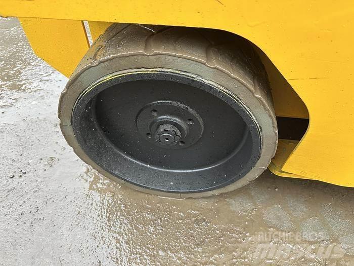 JCB S2632E Makasli platformlar