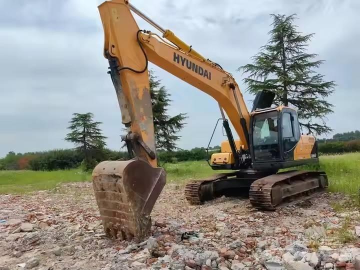 Hyundai 225LVS Paletli ekskavatörler