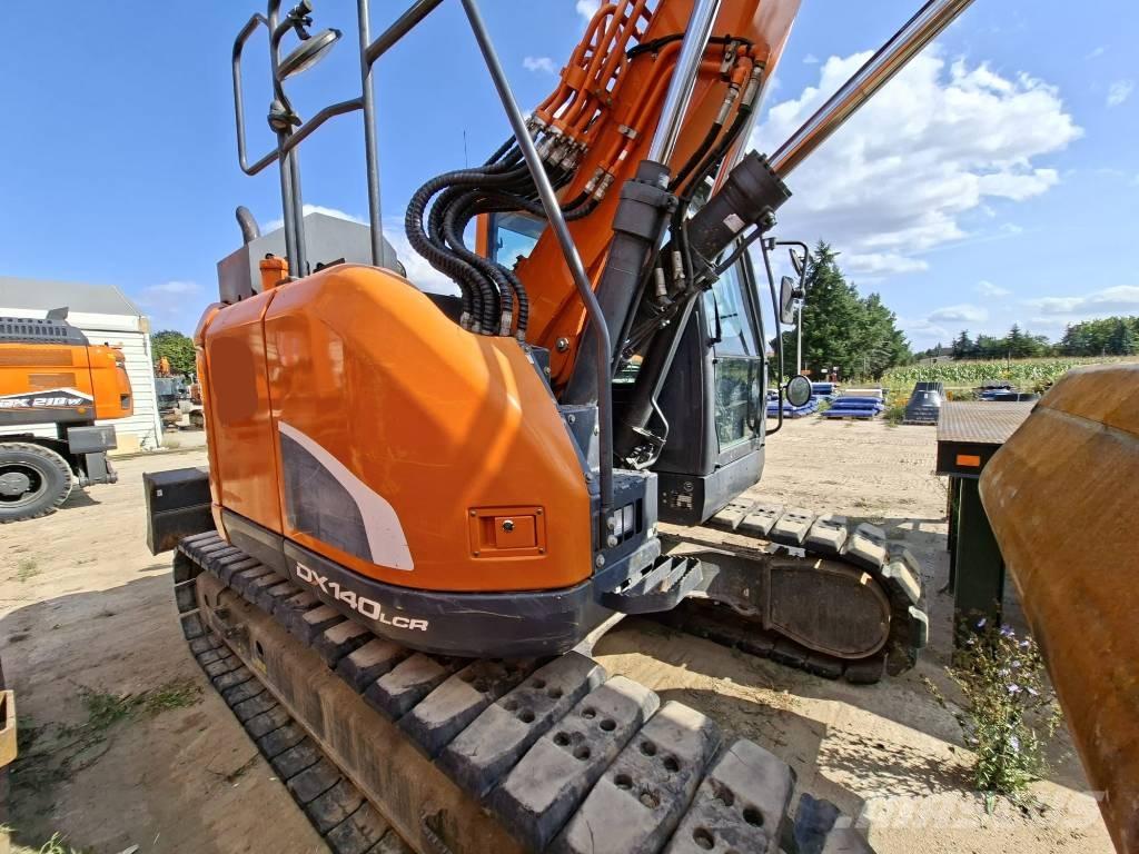 Doosan DX 140 LCR Paletli ekskavatörler