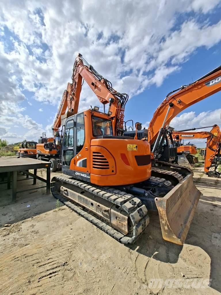 Doosan DX 140 LCR Paletli ekskavatörler