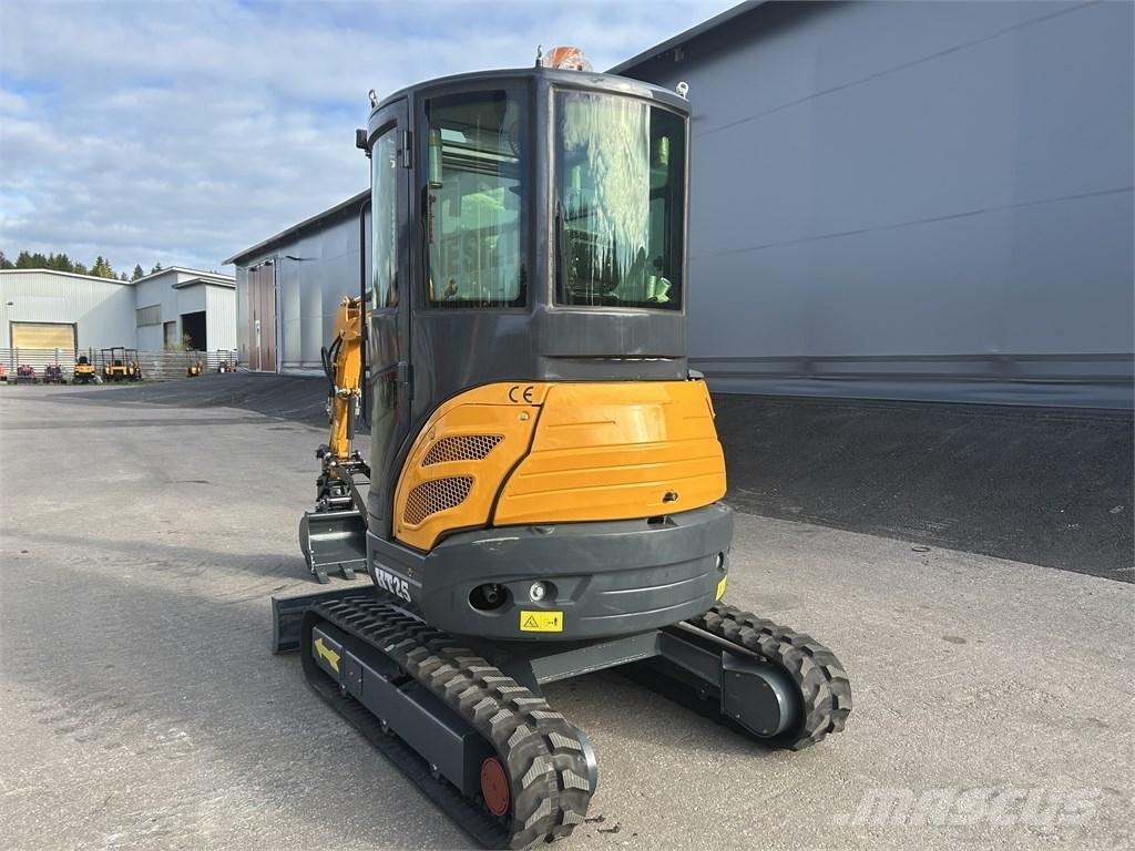 JPC HT25 HYTILLÄ Mini ekskavatörler, 7 tona dek