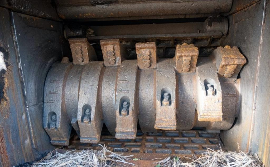 CBI 6400 T Kütük öğütücüler