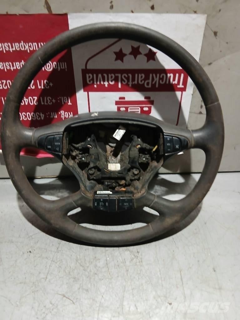 Scania P 420    1495393 Kabinler