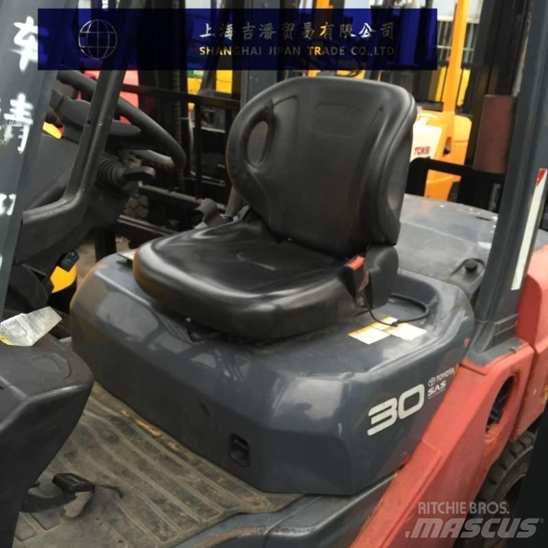 Toyota 8 FD 30 Dizel forkliftler