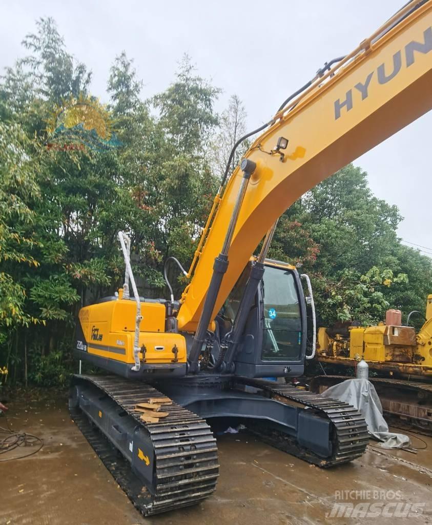 Hyundai R220LC-9S Lastik tekerli ekskavatörler