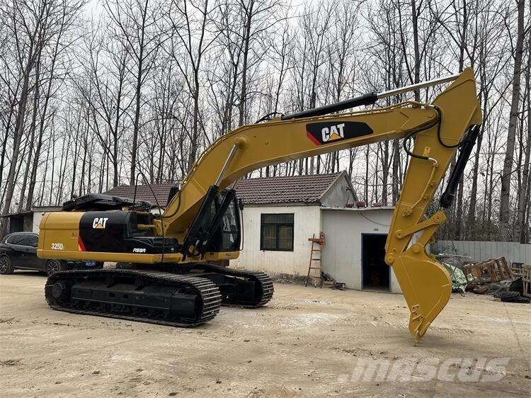 CAT 325D2 Paletli ekskavatörler