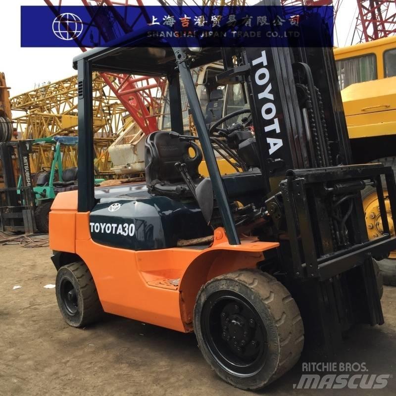 Toyota 7 FD 30 Dizel forkliftler