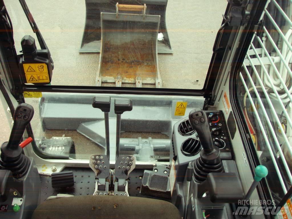 Takeuchi TB153FR Mini ekskavatörler, 7 tona dek