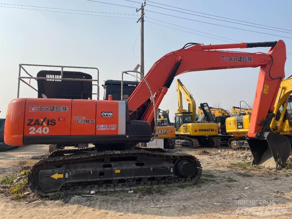 Hitachi ZX 240 Paletli ekskavatörler
