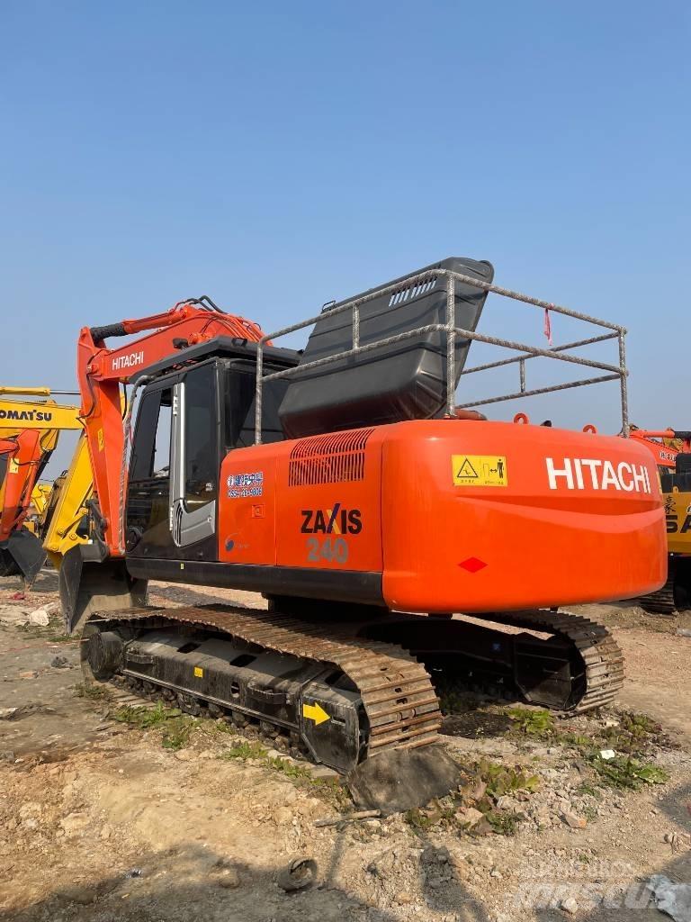 Hitachi ZX 240 Paletli ekskavatörler