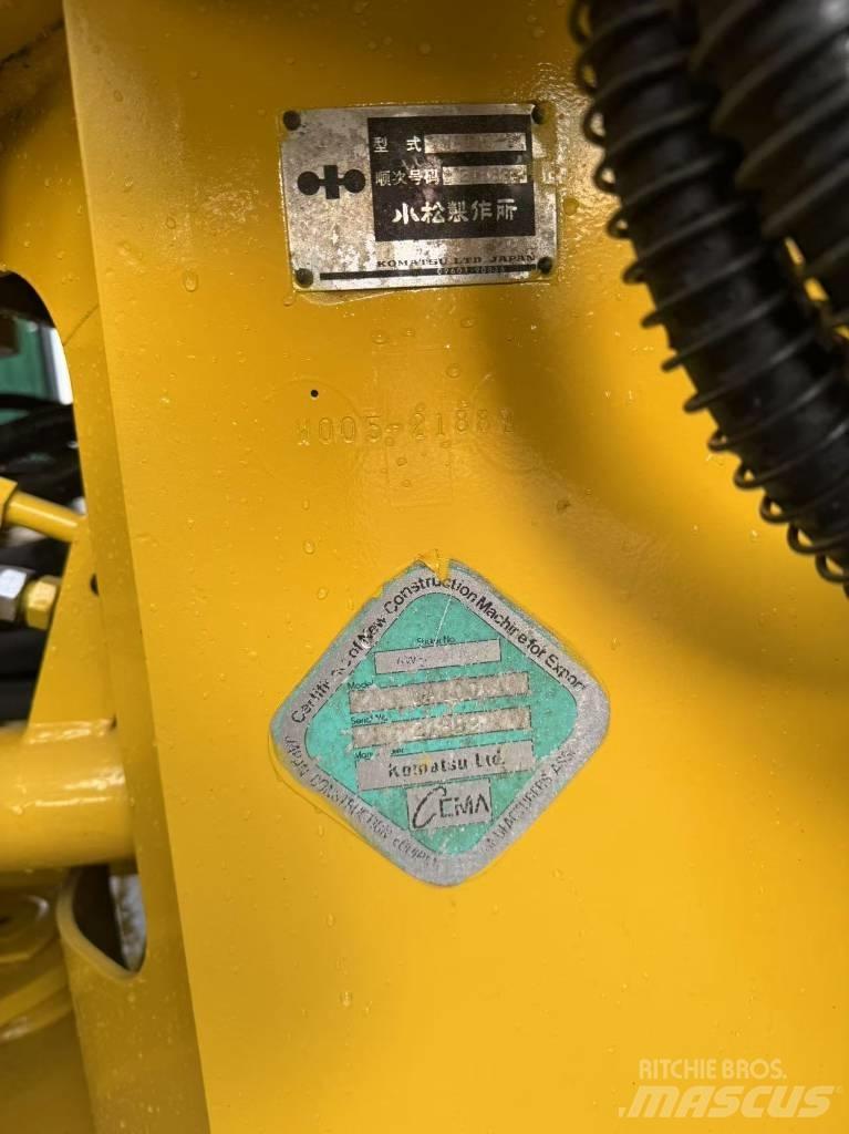 Komatsu WA100-1 Tekerlekli yükleyiciler