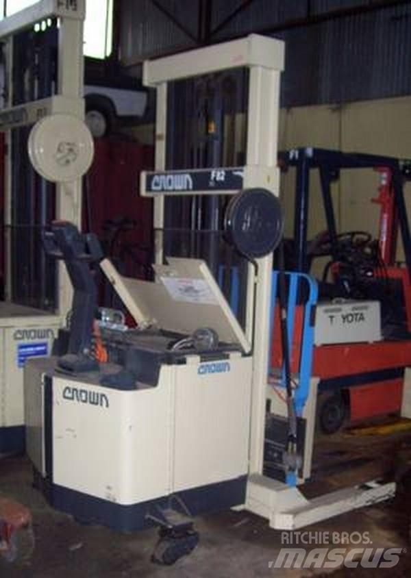 Crown 30WRTL150 Reach truck - depo içi istif araçları