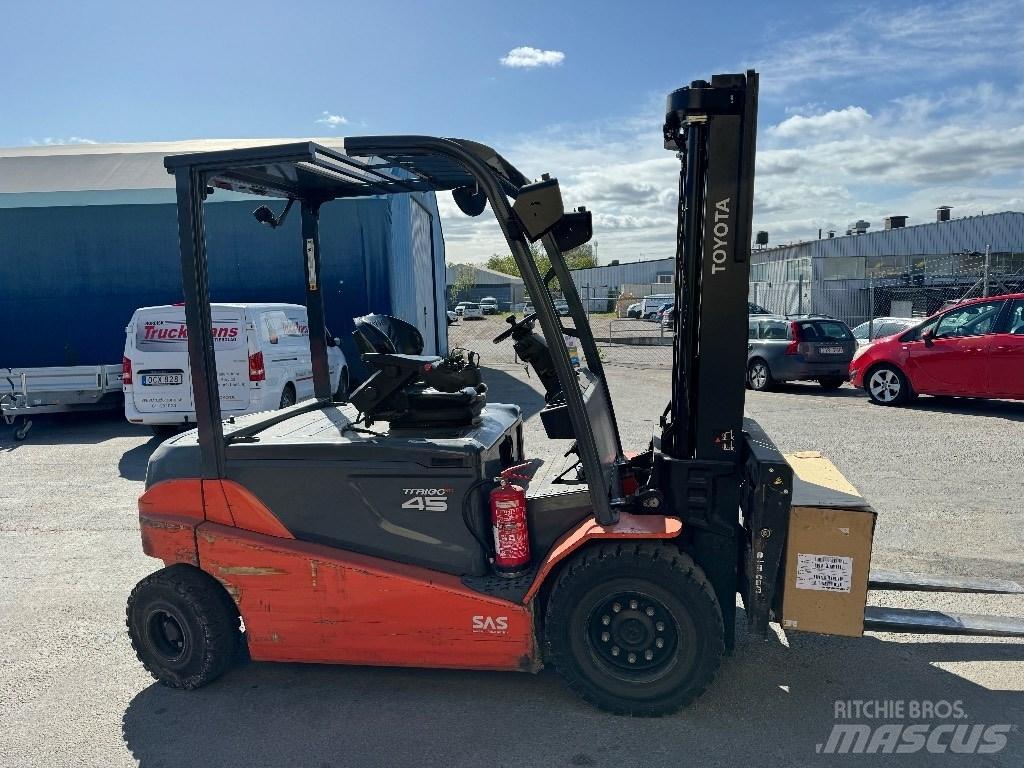 Toyota 8FBMT45 Elektrikli forkliftler