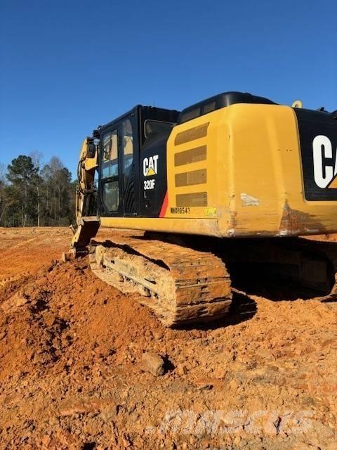 CAT 320F Paletli ekskavatörler
