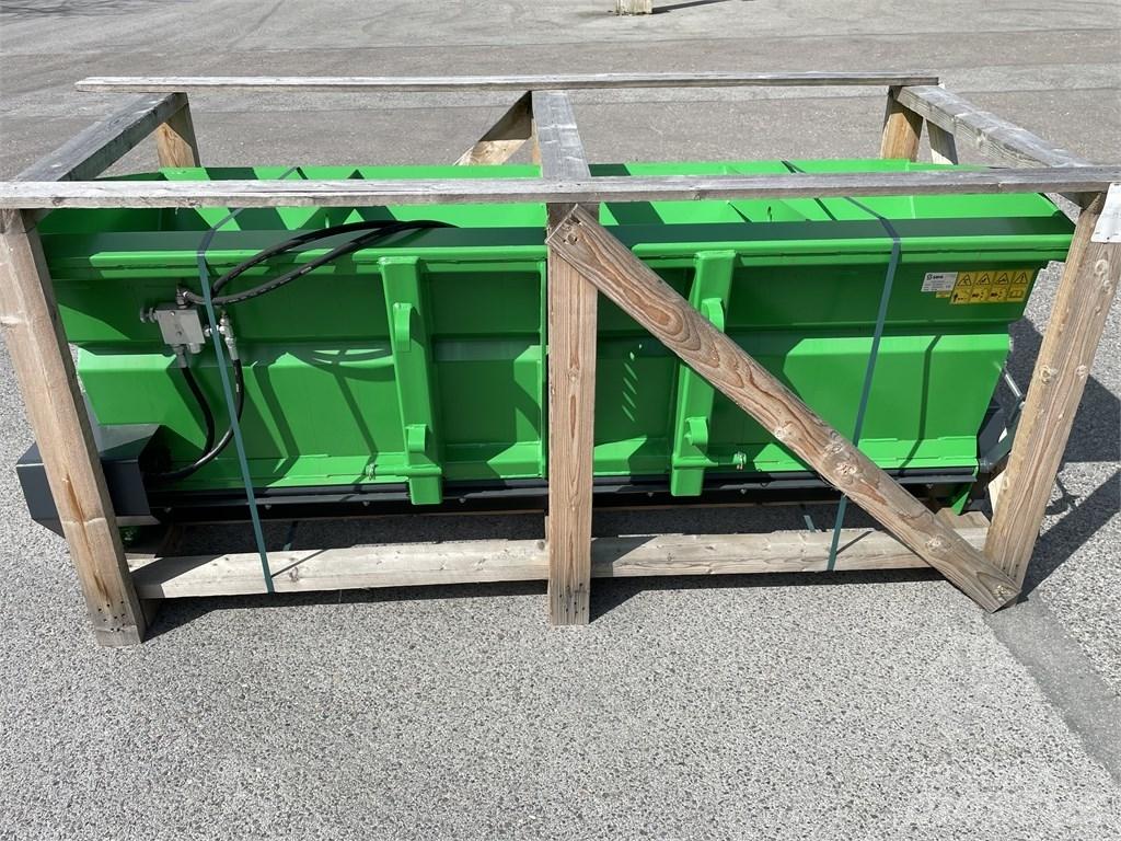 Sami SL-2300 3P/SMS Kum ve tuz serpiciler