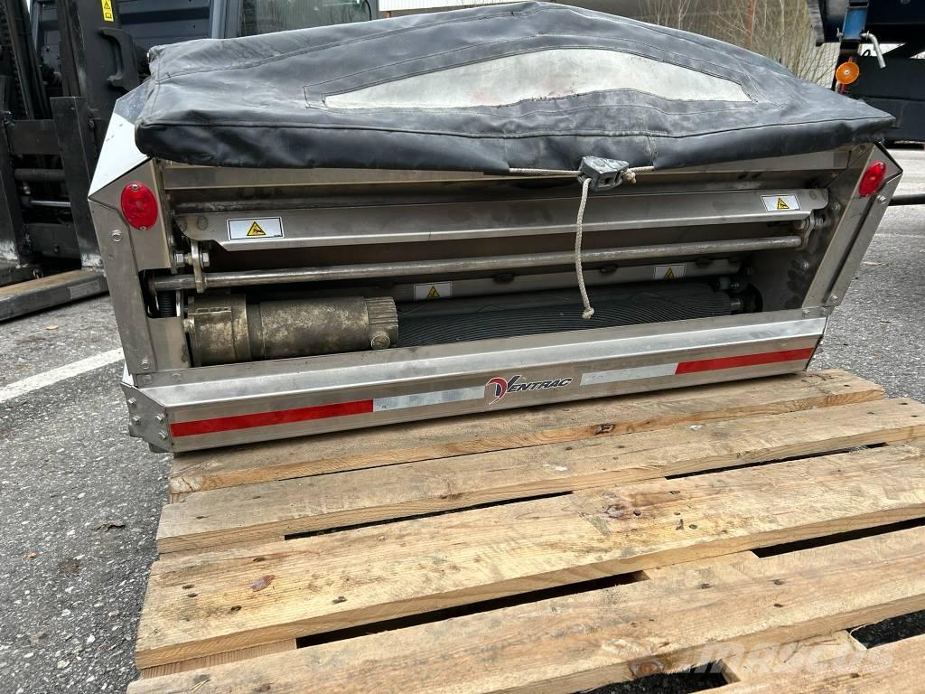 Ventrac SA250 Tuzlama araçları