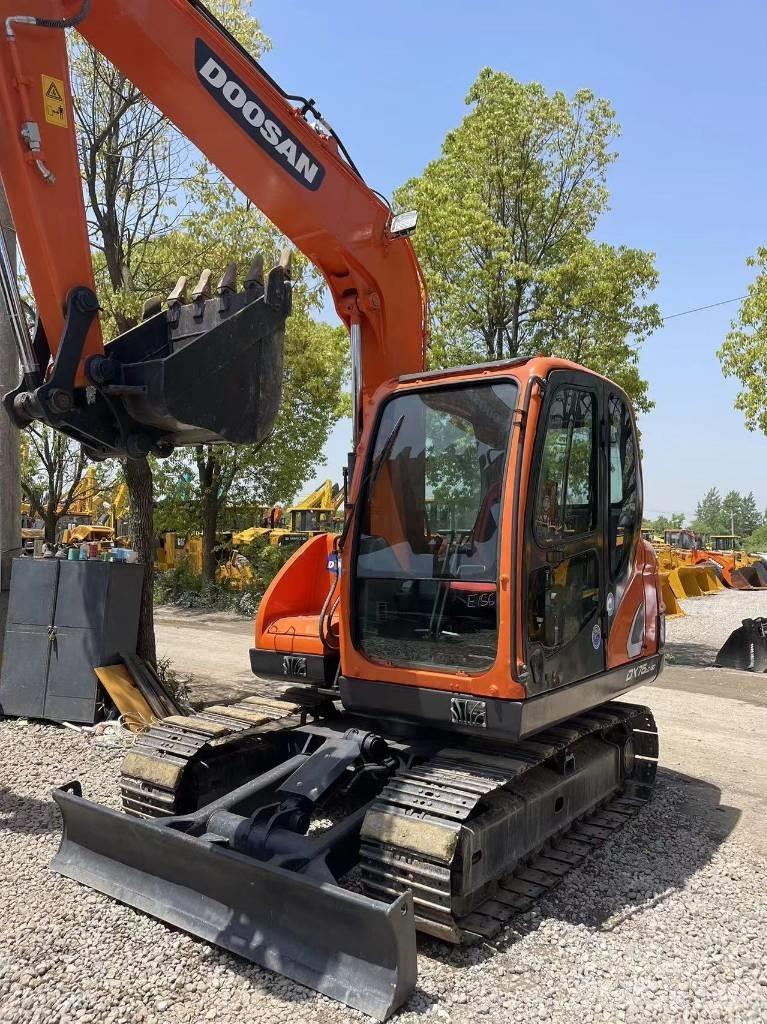 Doosan DX75 Mini ekskavatörler, 7 tona dek