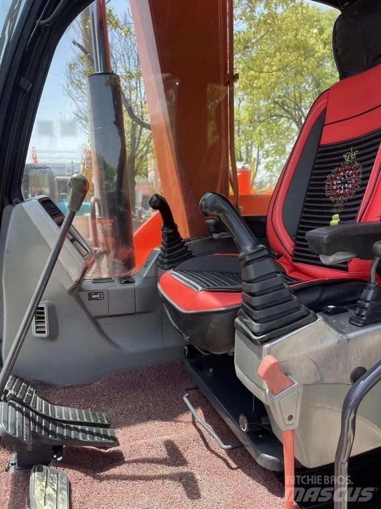 Doosan DX75 Mini ekskavatörler, 7 tona dek