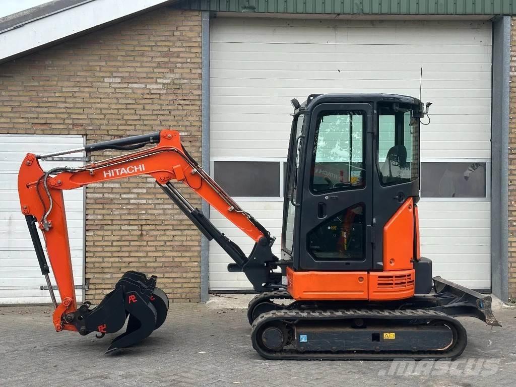 Hitachi ZX26U-6CR Mini ekskavatörler, 7 tona dek
