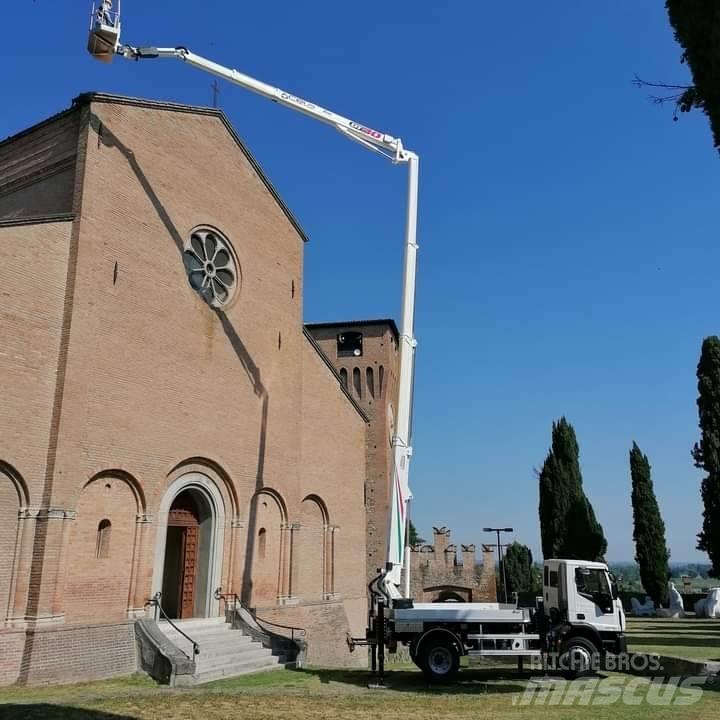 Cela DT 30 Araç üstü platformlar