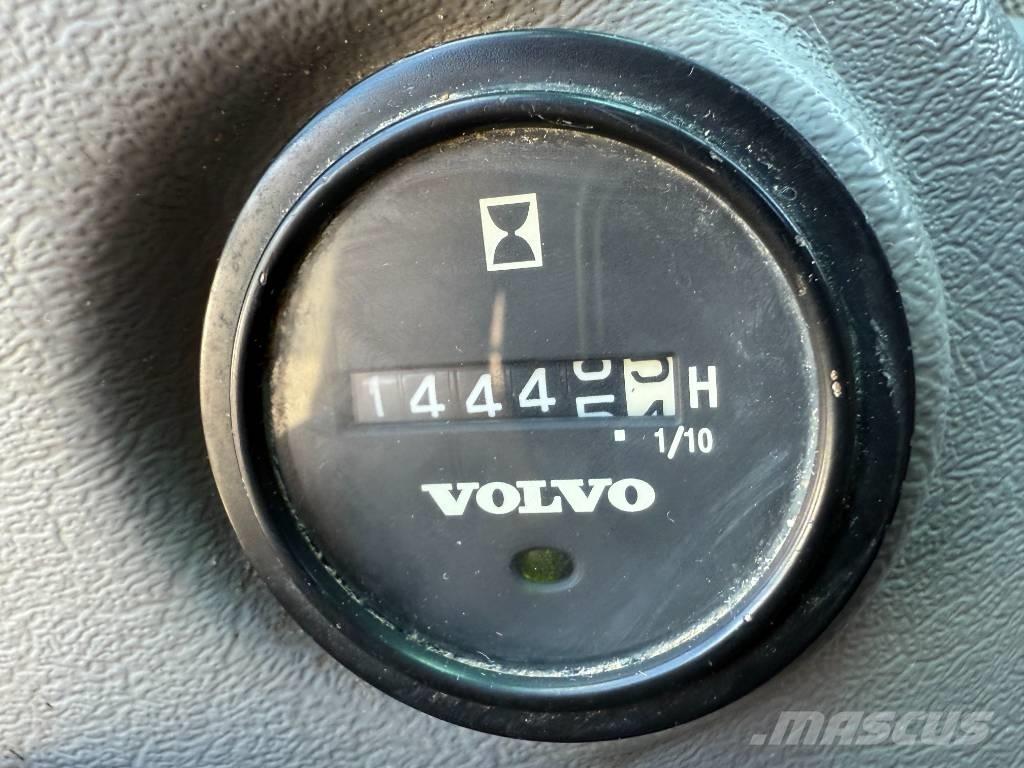 Volvo EW 160 C Lastik tekerli ekskavatörler