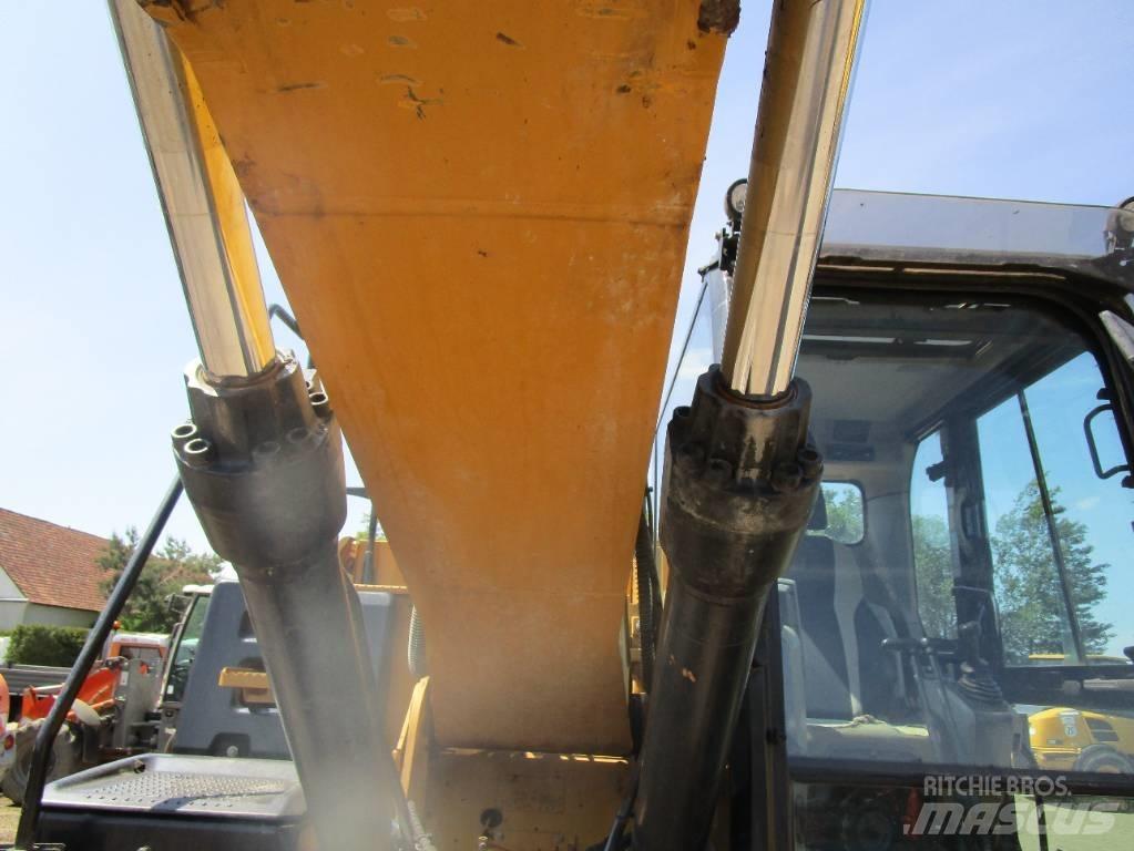 CAT 318 E L Paletli ekskavatörler
