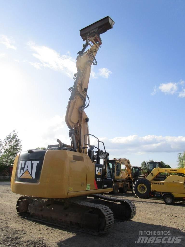 CAT 318 E L Paletli ekskavatörler