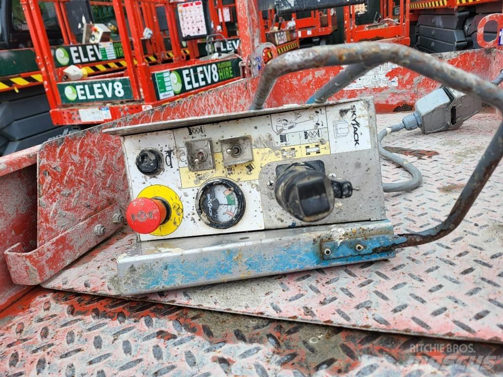 SkyJack 32/19 Makasli platformlar