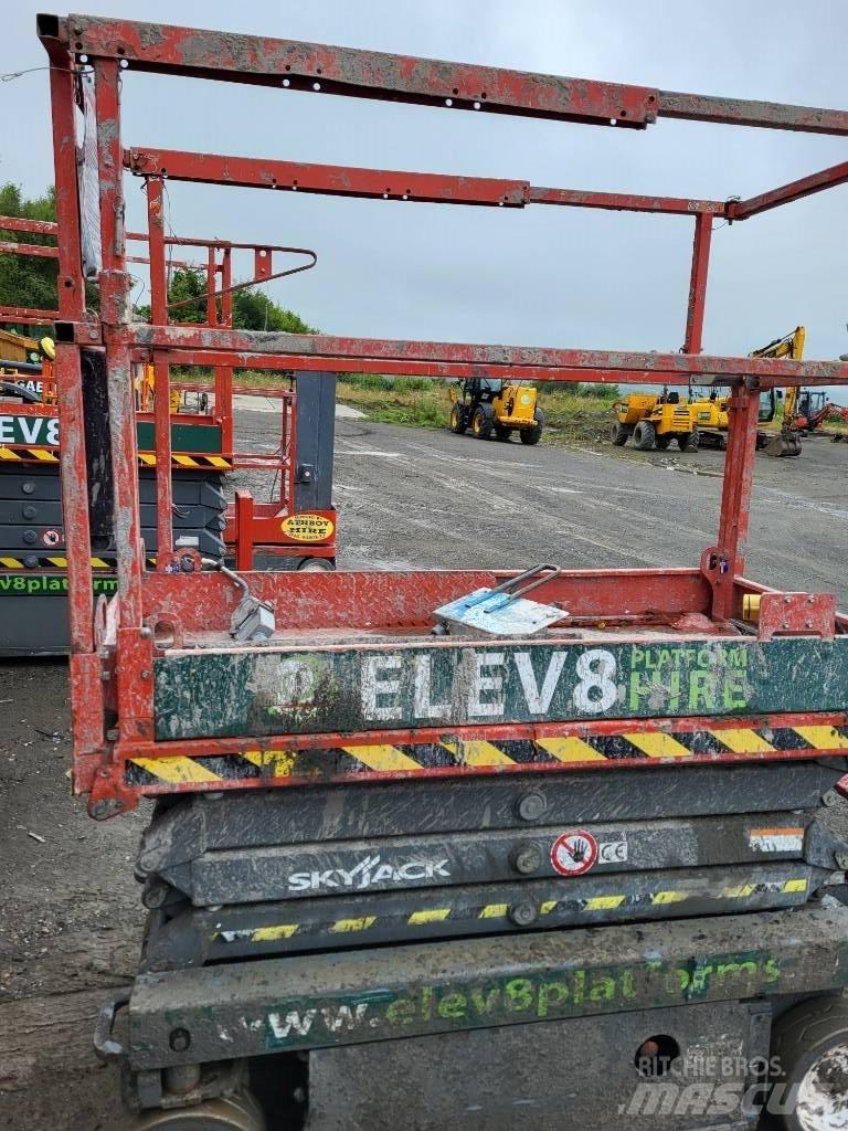 SkyJack 32/19 Makasli platformlar
