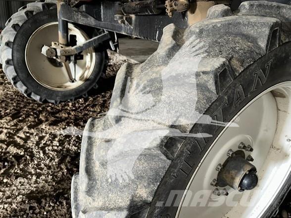 Apache AS1010 Kendinden tahrikli pülverizatörler