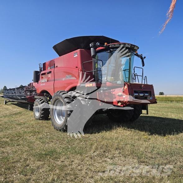 Case IH 8250 Biçerdöverler