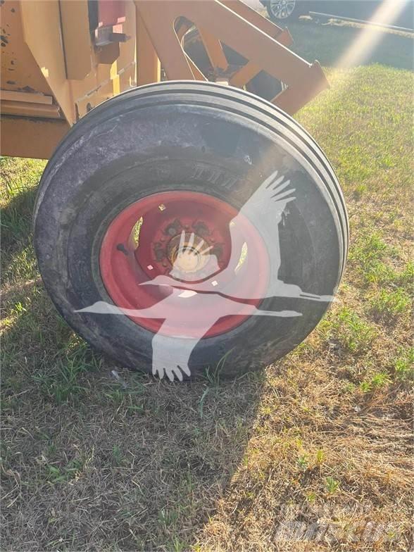 Haybuster 2650 Diger yem biçme makinalari
