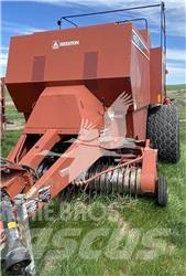 Hesston 4910 Küp balya makinalari