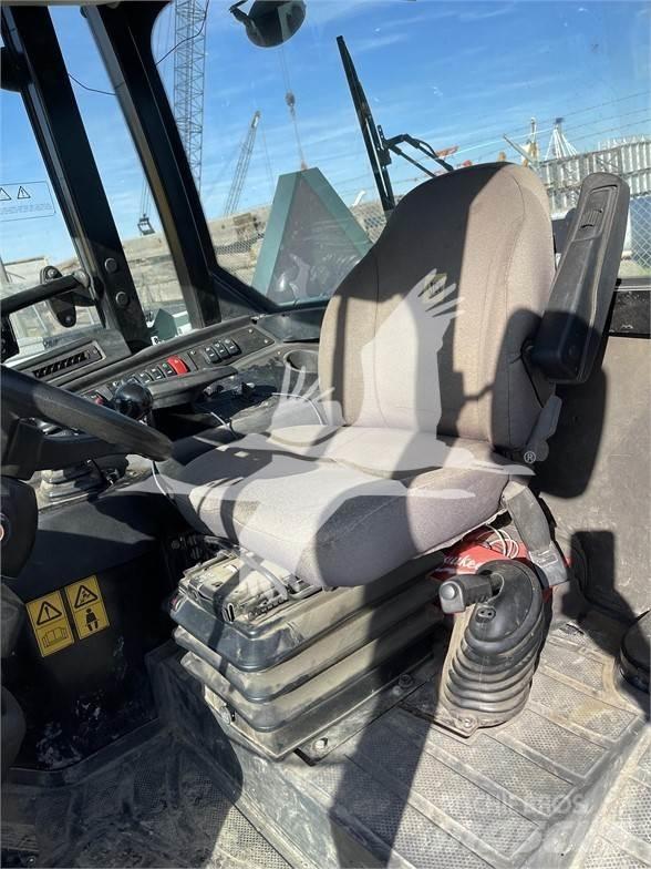 JCB 409 Tekerlekli yükleyiciler