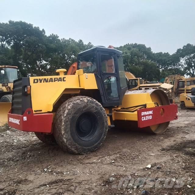 Dynapac CA 251 D Tek tamburlu silindirler