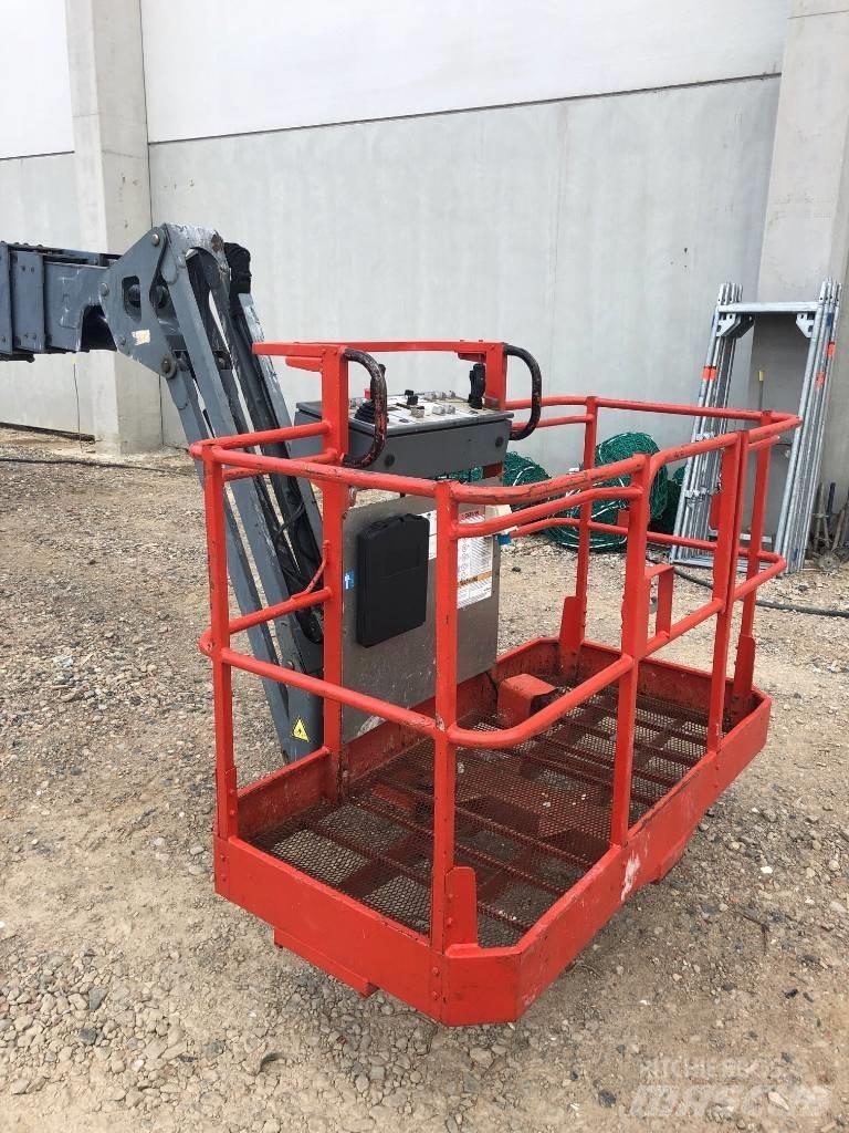 SkyJack SJ 66 T Körüklü personel platformları