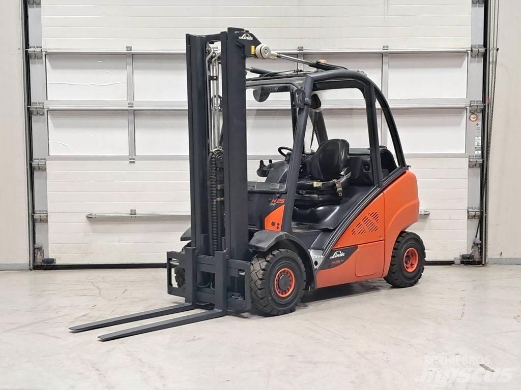 Linde H25T-02 LPG'li forkliftler