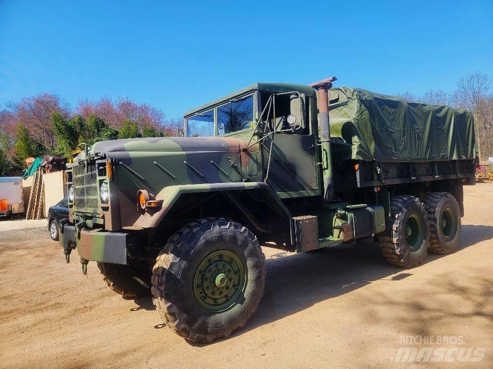 BMY M925A2 Kapali kasa kamyonlar