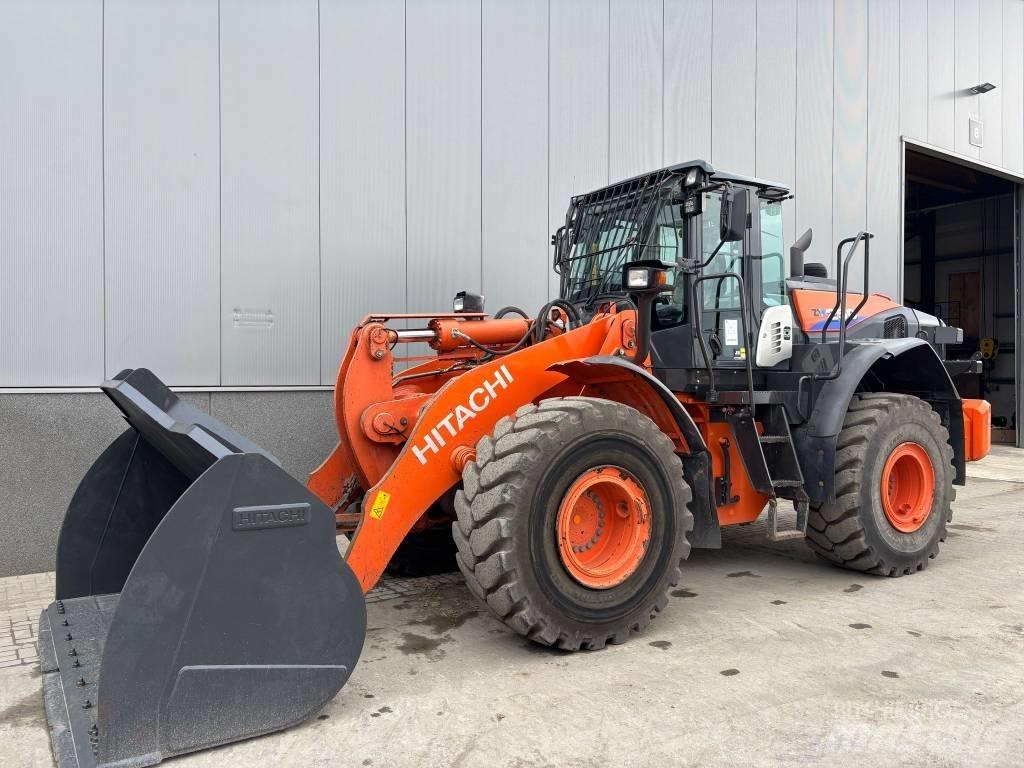 Hitachi ZW 250-6 Tekerlekli yükleyiciler