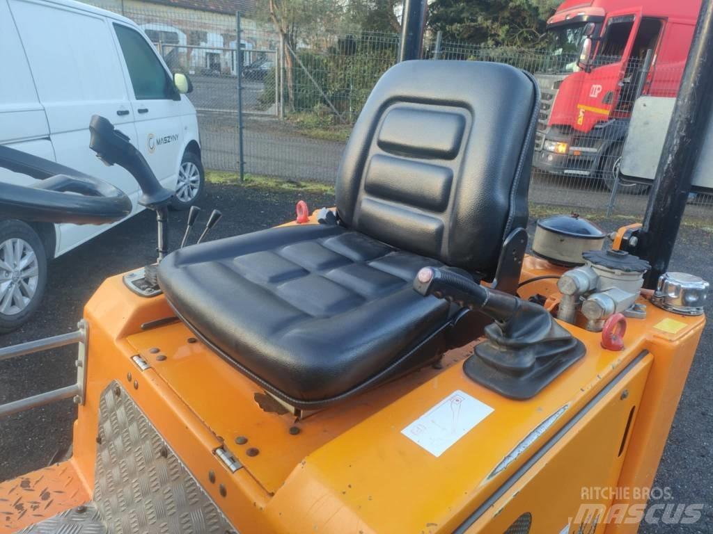 Knikmops KM 130 Mini yükleyiciler