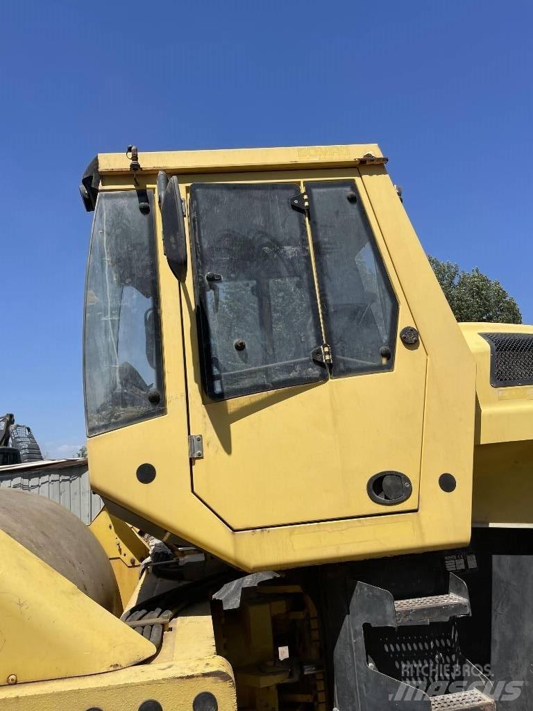 Bomag 226-4 Tek tamburlu silindirler