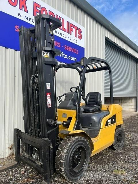 CAT DP 30 N Dizel forkliftler