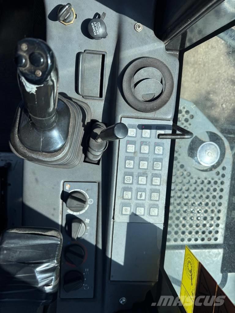 Liebherr L 544 Tekerlekli yükleyiciler